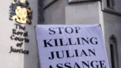 Julian Assange ještě nemůže být vydán do USA