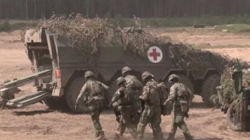 Německo plánuje zavést vojenskou službu + rozhovor s F. Mičánkem