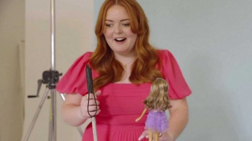 Na trh přichází panenka Barbie se slepeckou holí + rozhovor s L. Albrechtovou