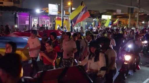 Kontroverzní rozuzlení voleb ve Venezuele + rozhovor s K. Koubou