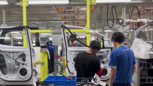 Čínská odveta za cla EU na elektromobily + rozhovor s D. Gardášem