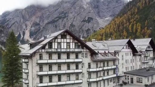 Příběh rukojmí z hotelu Pragser Wildsee