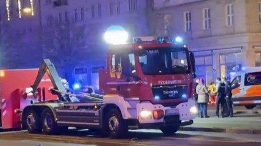 Řidič najel do davu na trzích v Magdeburku