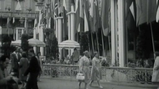 Hosté 12. ročníku festivalu se sjíždějí do Karlových Varů (1960)