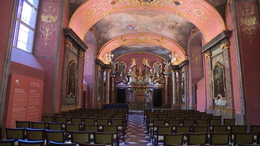 300 let Zrcadlové kaple