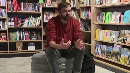 Audiokniha Fosilie v podání Saši Rašilova