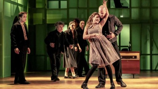 Art týden: inscenace divadla ABC Geniální přítelkyně