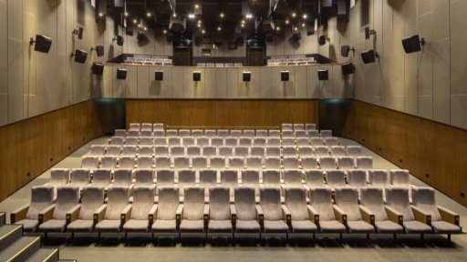 Jednosálová a klubová kina: Barbora Kucsa Prágerová a Petr Vítek