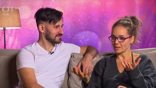 Medailonek páru Lucie Vondráčková a Lukáš Bartuněk