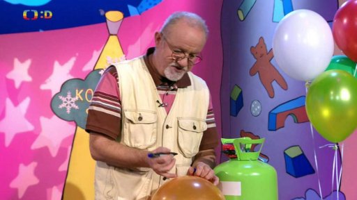 Dědův balonkový pozdrav do celého světa…