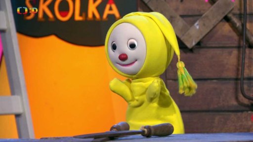 Do školky vlétlo letadélko a František ho navádí na přistání …