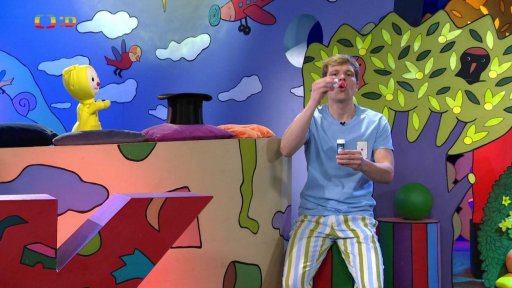 Kouzlo první: jak z bublifukových bublin udělat bonbon a z bonbónu lízátko a to ještě zabalit…