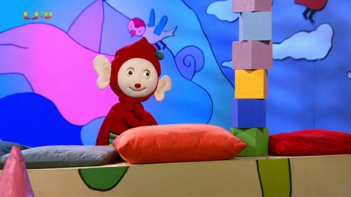 Filípek s Majdou staví každý svou věž z kostek. Soutěží, kdo ji bude mít vyšší a Filípek se učí počítat…