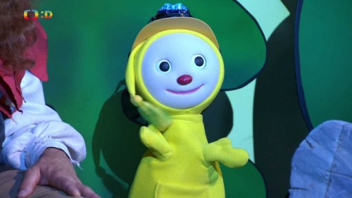 František vymyslí, jak se má troll vrátit, aniž by zkaměněl…