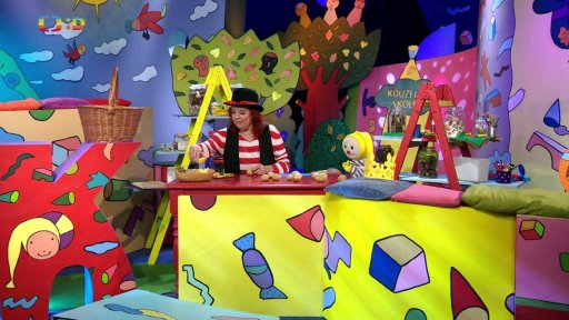 Básnička Princeznička na bále + výroba razítek z brambor…