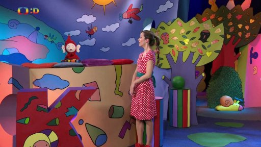 Filípek venku vidí korálky, ale je to jinovatka. Jinovatka Katka, která o sobě vypráví…