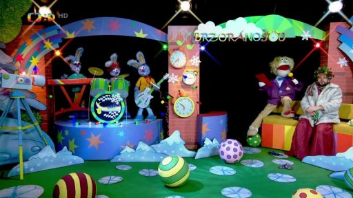 Hary se přesto pokusí udělat s červencem rozhovor jako s lednem, ale červenec je nachlazen a moc se to nepovede.