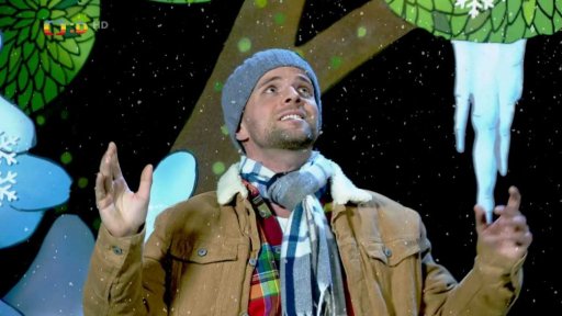 Tomáš s Filipem obdivují padající sníh, který je nakonec ale celé zasype…