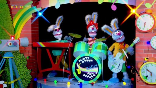 Brzoránošou s hostem panem Lupáčkem, který je závislý na lupání bublinkových fólií.