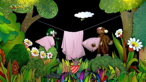 Muf předstírá, že je mráček a zlobí Jůheláky.