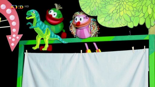 Muf s Fámulou vítají děti pokřikem: Kino Dino, to je velká sláva, na Paloučku filmy dávaj!