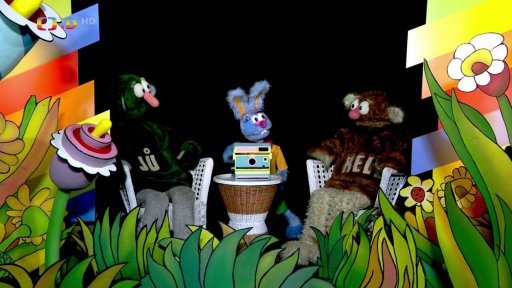 Jů a Hele mají zajímavou návštěvu, přišel za nimi Jazzajíc Benjamin, protože si myslí, že mají mrkající mrkev. Jů s Hele v tom ale čichají Mufovu zlobišárnu, a mají pravdu.