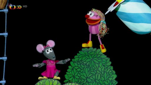 Tryský, Tryskáček a Fámula si schovali dýně na strom, ale zjistí, že jim je někdo ukradl. A asi ví kdo.