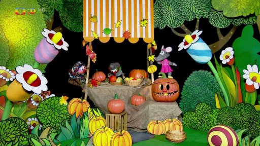 Na Paloučku stojí stánek s dýněmi a někdo je prodává. Kdo to asi je? Kdo jiný než Muf a samozřejmě je nakonec odhalen.