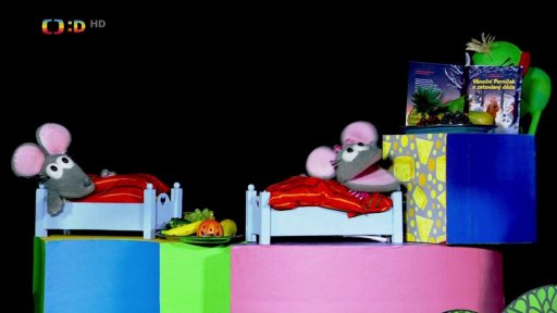 Tryský s Tryskáčkem mají rýmu, Muf je léčí dobrou knížkou a všem hned je lépe.