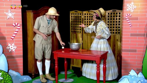 Pipeta v kotlíku míchá sněžení, Polapil si omylem lízne elixíru časoběhu a ocitne se v budoucnosti. Je tam Polapil z budoucnosti, takže jsou tam najednou dva a je z toho pěkná polízanice.