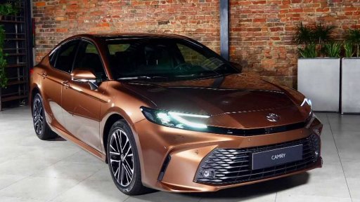 Toyota Camry: nesmrtelný sedan