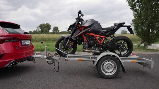 Převoz motorek na vleku