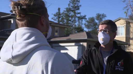 Vítr ztěžuje hašení požárů v LA