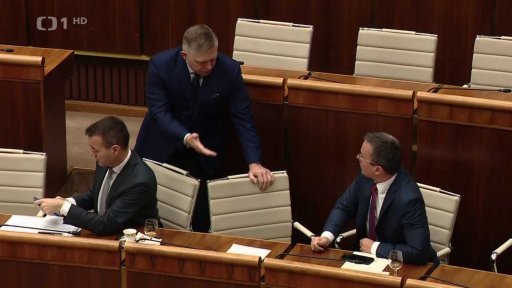 Hlasování o nedůvěře slovenské vládě