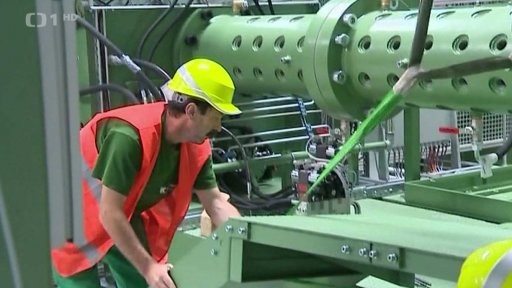 Firmy častěji hromadně propouští