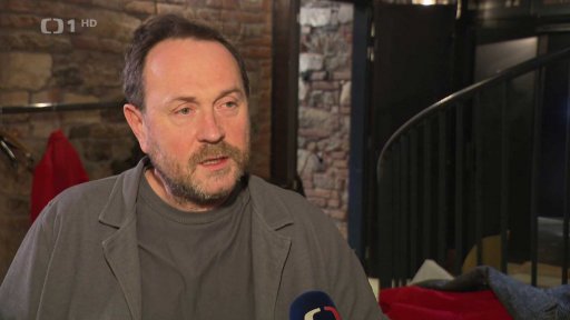 Švandovo divadlo a Dívenka na trampolíně