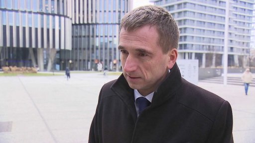 Přísnější limity pro kotle na dřevo