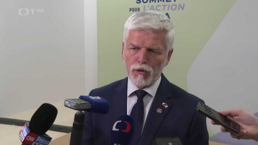 Prezident o platech ústavních činitelů