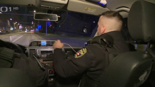 Víkendová noc pohledem strážníků