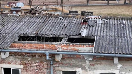 Peníze na likvidaci střech s azbestem