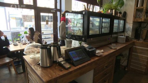 Nabídka občerstvení u obchodníků