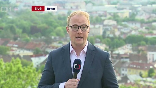 Oběť předala falešným bankéřům peníze školky