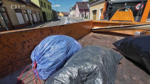 Povinný sběr textilu