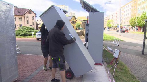 Kritika výdejního boxu v Hradci Králové