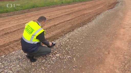 Radioaktivní popílek na stavbě D11