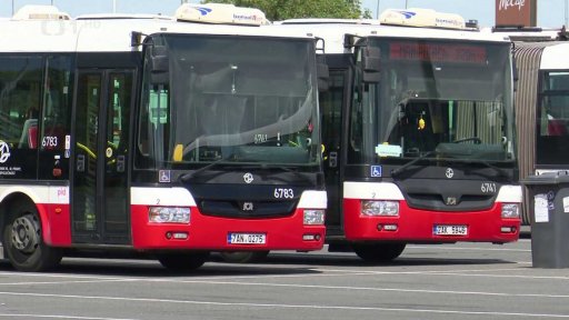 Vyšetřování žhářského útoku na autobusy