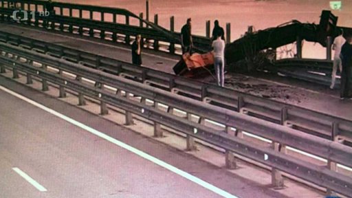 Exploze u mostu na Krym