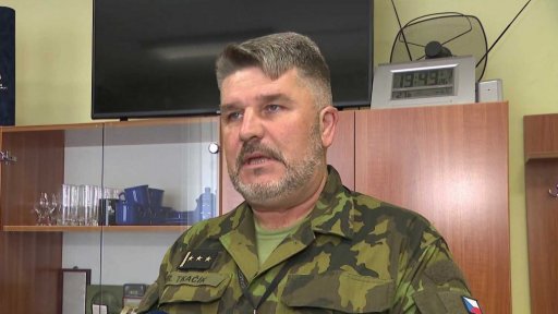 Dobrovolné vojenské cvičení středoškoláků