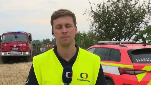 Požár pole u Hodonína