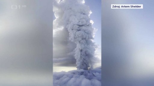 Sopka probuzená zemětřesením